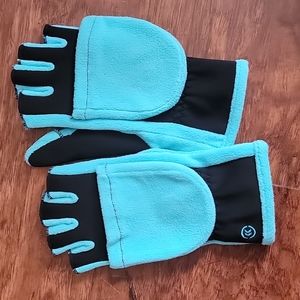 Gloves, size medium